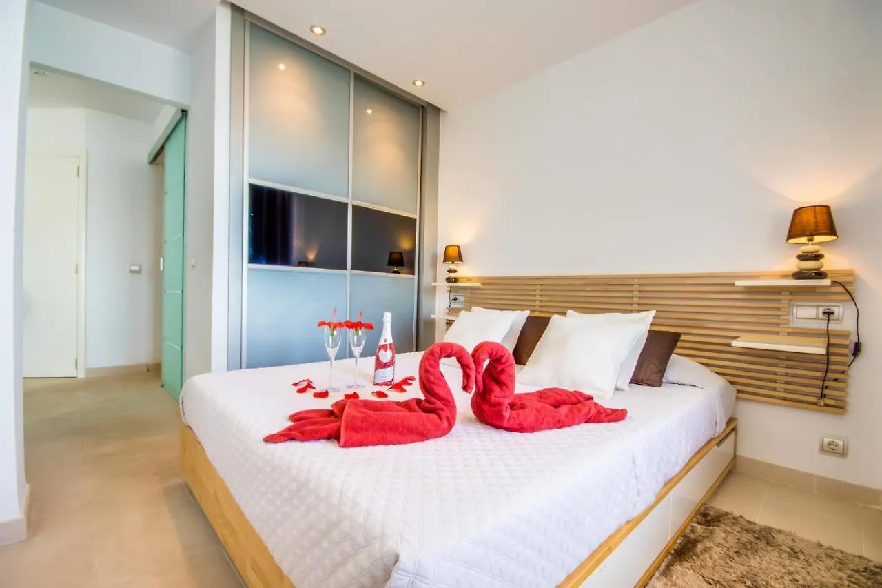 Ideal Property Mallorca - Blue Palm Beach Alcudia  Daire